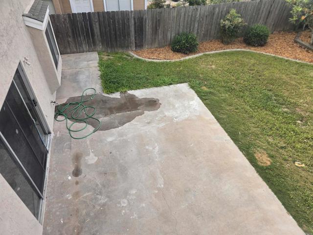 Detail Gallery Image 15 of 17 For 1882 Olamar Way, San Diego,  CA 92139 - 4 Beds | 3 Baths