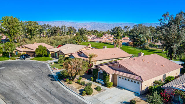Image 39 of 43 For 49530 Lincoln Drive