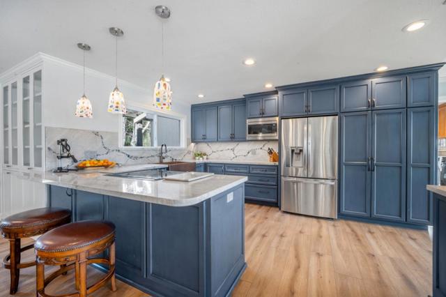 12170 Calle Uvas, Gilroy CA: https://media.crmls.org/mediaz/ee89172b-d026-4901-a4ad-766dab033025.jpg
