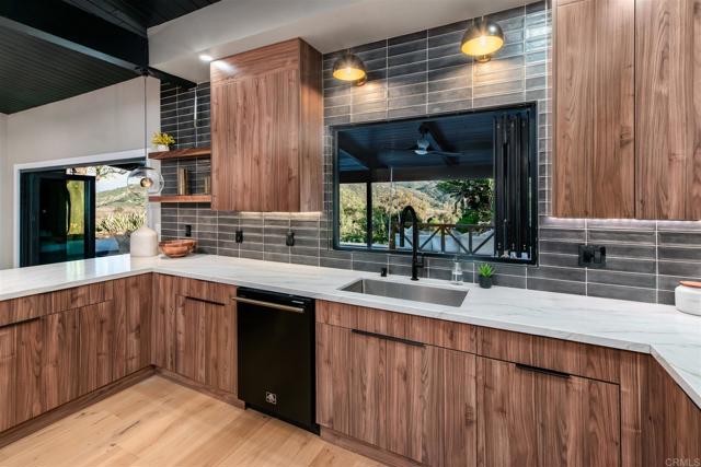 Detail Gallery Image 6 of 50 For 2951 Anaheim St, Escondido,  CA 92025 - 4 Beds | 3 Baths