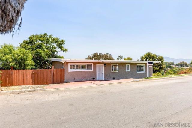 2035 Paradise St, San Diego CA: https://media.crmls.org/mediaz/ee8a572a-4f5f-4666-8cd2-aa1ad9c9aef4.jpg
