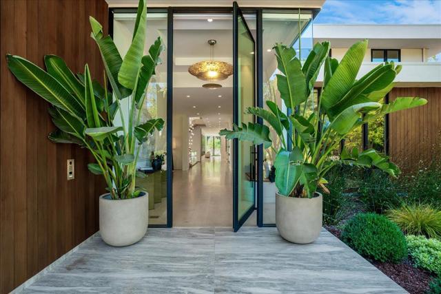 88 Tuscaloosa Avenue, Atherton CA: https://media.crmls.org/mediaz/ee8b8f5c-288b-44fd-934b-2eb28184e2b0.jpg