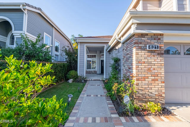 Detail Gallery Image 2 of 24 For 621 Hawks Bill Pl, Simi Valley,  CA 93065 - 4 Beds | 3 Baths