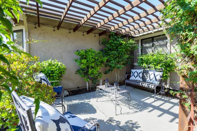 16761 Willow Creek Drive, Morgan Hill CA: https://media.crmls.org/mediaz/ee8c8c9d-d37a-401e-9d5d-5d3f1d71ffaf.jpg