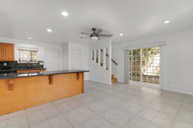 2412 Heatherwood Court, Escondido CA: https://media.crmls.org/mediaz/ee8d00ff-4637-4b92-ae63-7e0e9de03257.jpg