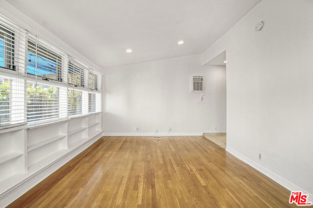 2404 Ocean Park Boulevard, Santa Monica CA: https://media.crmls.org/mediaz/ee8d2b6c-5e67-48f8-a365-2e322cb13586.jpg