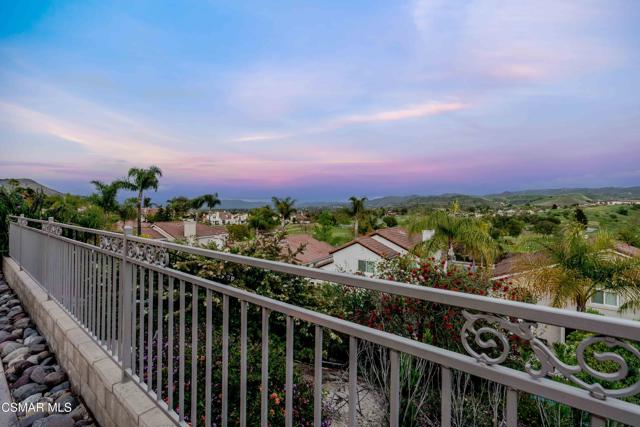 452 Fresh Meadows Road, Simi Valley CA: https://media.crmls.org/mediaz/ee8dd1d3-4a63-442f-bf31-89aa5278b7a3.jpg