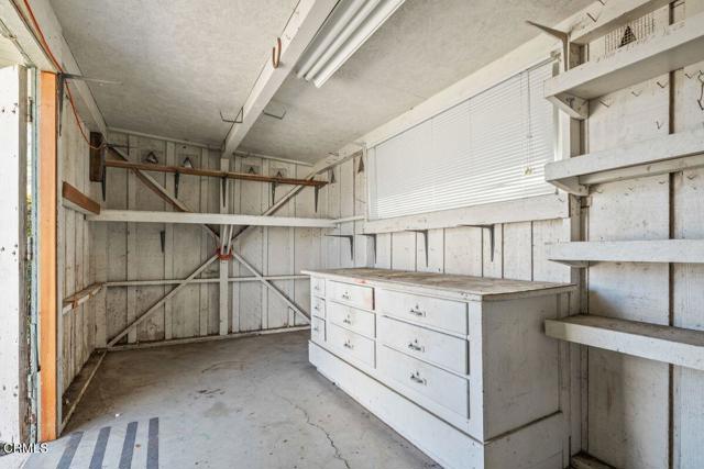 410 Palomares Avenue, Ventura CA: https://media.crmls.org/mediaz/ee8eb4f4-fe23-4643-a70b-fdef54641f77.jpg