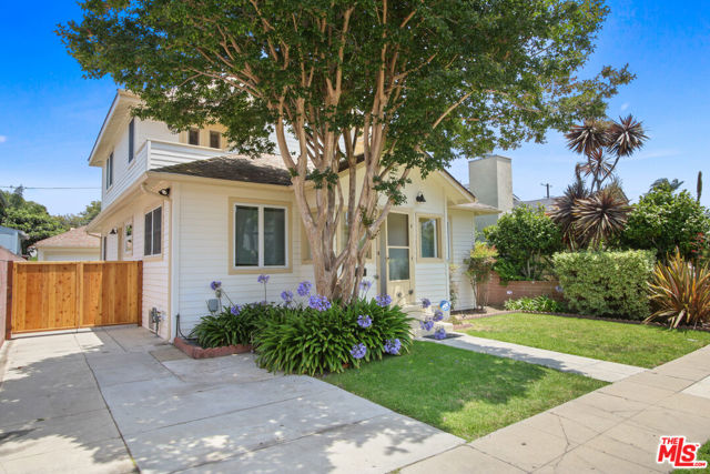 4352 Lyceum Avenue, Los Angeles CA: https://media.crmls.org/mediaz/ee8f88d3-1269-4b31-9338-17af0526cdf1.jpg