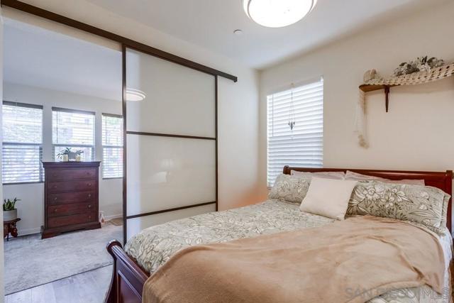 2092 Tango Loop, Chula Vista CA: https://media.crmls.org/mediaz/ee8fc1d0-6108-4738-90a7-6682b281522f.jpg