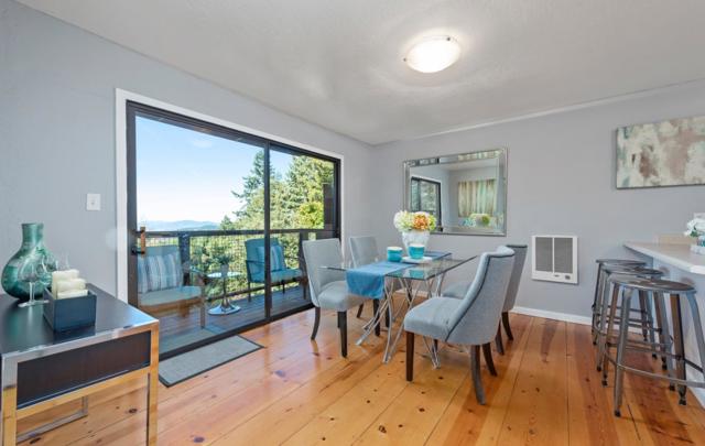 14826 Skyline Boulevard, Redwood City CA: https://media.crmls.org/mediaz/ee900249-cdab-4600-b21c-2f10c052eb98.jpg
