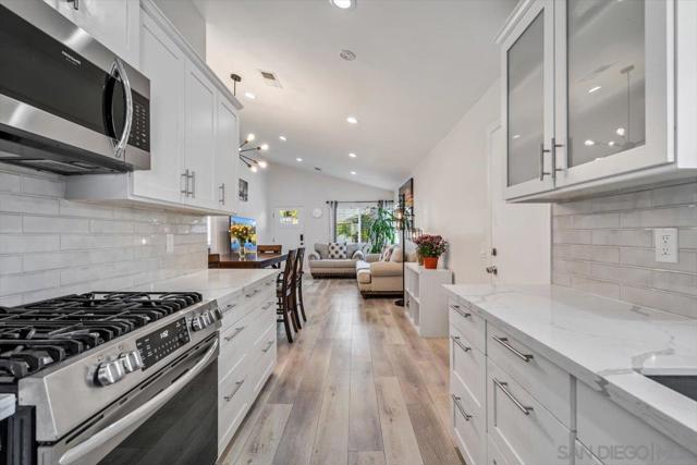 2019 Bridgeport, Chula Vista CA: https://media.crmls.org/mediaz/ee900320-6831-44c0-af8f-5c47ed8f20d7.jpg