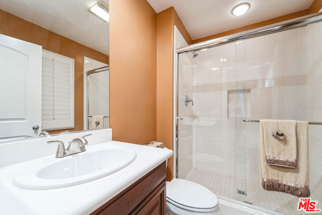 12530 Longacre Avenue, Granada Hills CA: https://media.crmls.org/mediaz/ee901ceb-91f8-4ce5-9e78-fc6921986c22.jpg