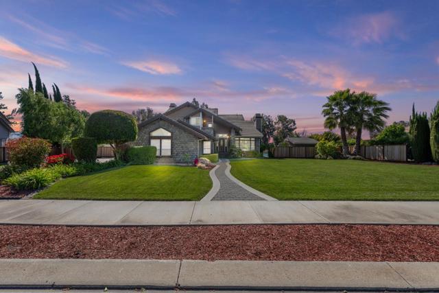 151 Tierra Del Sol, Hollister CA: https://media.crmls.org/mediaz/ee90e410-7a54-4ac4-adfc-7cc30656fad7.jpg