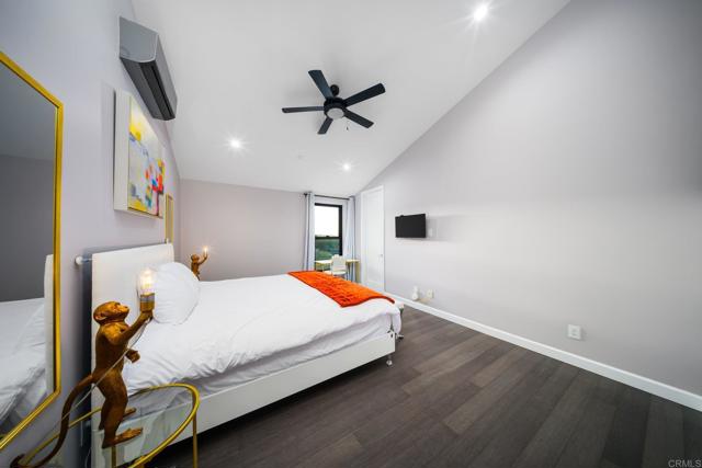 42950 Ivy Street, Murrieta CA: https://media.crmls.org/mediaz/ee91a24d-fedc-4483-bcec-2630d42d9c7b.jpg
