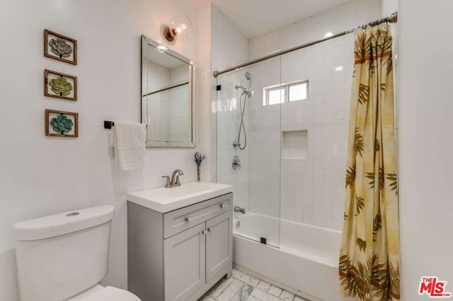 1304 -1306 W 48th Street, Los Angeles CA: https://media.crmls.org/mediaz/ee924c44-6067-4a47-9c54-e61af5b8deb5.jpg
