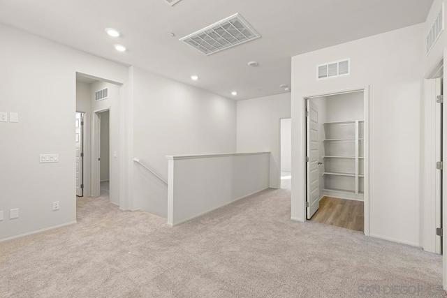 Image 21 of 40 For 40486 Melrose Dr