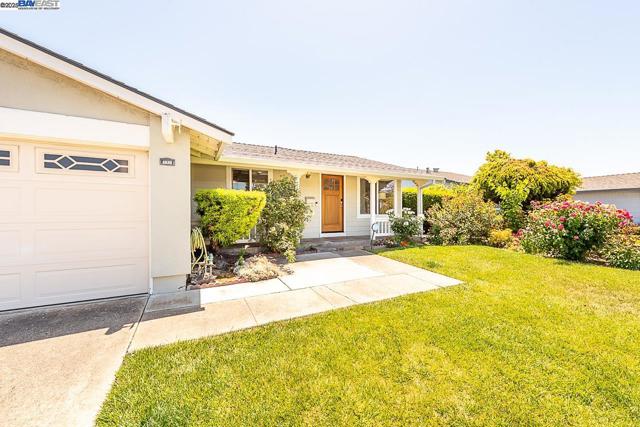 Image 3 of 56 For 4732 Loretta Way