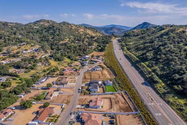 Detail Gallery Image 9 of 13 For 13814 Woods Valley Ct, Valley Center,  CA 92082 - – Beds | – Baths