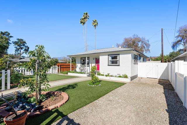 Detail Gallery Image 3 of 28 For 385 Sunset Ave, Oak View,  CA 93022 - 2 Beds | 1 Baths