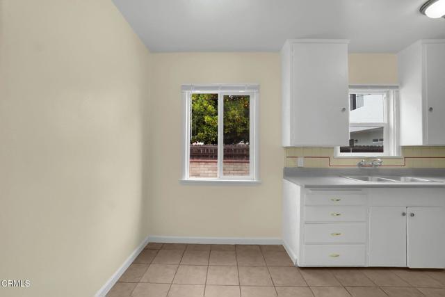 438 S Fremont Avenue, Alhambra CA: https://media.crmls.org/mediaz/ee95aa89-fce6-4229-96fa-46aa675971a3.jpg