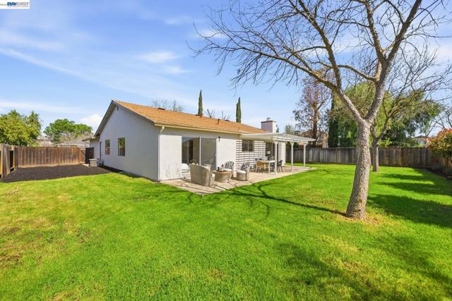 Image 32 of 47 For 5981 Skylinks