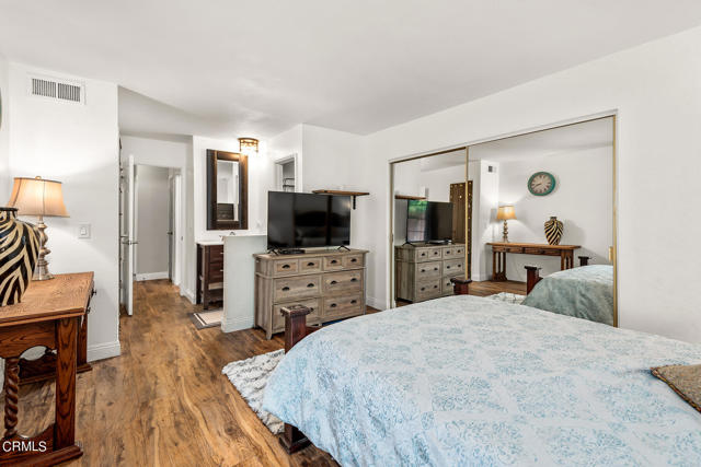 Detail Gallery Image 17 of 28 For 1129 Glenbridge Cir, Westlake Village,  CA 91361 - 2 Beds | 2 Baths