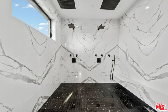 3140 Coldwater Canyon, Studio City CA: https://media.crmls.org/mediaz/ee962a93-87ed-40b1-9ea8-9a554996c141.jpg