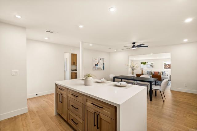 Detail Gallery Image 12 of 34 For 101 Coolwater Dr, San Diego,  CA 92114 - 3 Beds | 2 Baths