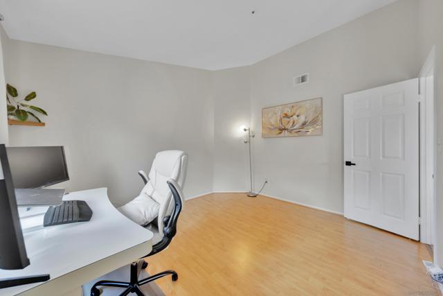 632 Paseo Rio, Vista CA: https://media.crmls.org/mediaz/ee97130a-1018-4ea7-99b5-a2a679347ed2.jpg