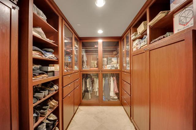 8451 Goldenrod Circle, Gilroy CA: https://media.crmls.org/mediaz/ee9791ce-6254-472e-affd-7661548a16ba.jpg