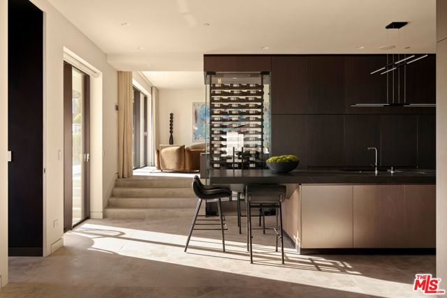 Image 22 of 50 For 1690 Doheny Drive