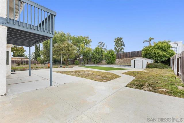 5356 Malcolm St, Oceanside CA: https://media.crmls.org/mediaz/ee97ed20-04fd-42f8-b1f7-bbc40ffd4d95.jpg