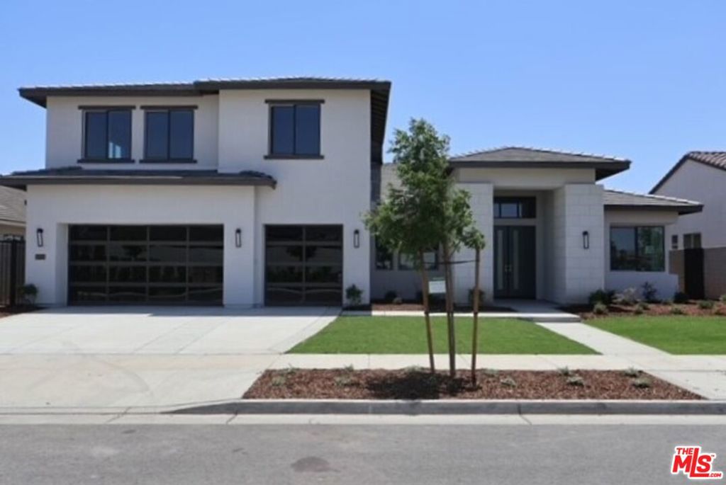 12721 Fairlawn Drive