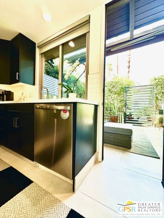 1311 N Primavera Drive, Palm Springs CA: https://media.crmls.org/mediaz/ee99bb20-da7a-46b0-b961-28c9d979558f.jpg