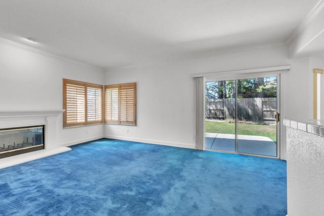 9440 Medstead Way, Elk Grove CA: https://media.crmls.org/mediaz/ee99f892-32cb-4f58-b79d-b7867589c8ec.jpg
