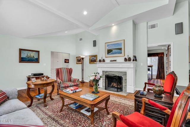 1313 E Palm Street, Altadena CA: https://media.crmls.org/mediaz/ee9aaaab-ace3-41b1-93b2-ecffe034d088.jpg