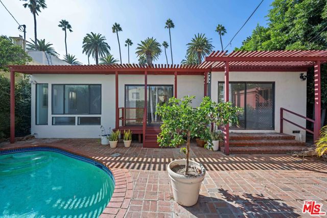 264 Palm Drive, Beverly Hills, California 90212, 4 Bedrooms Bedrooms, ,2 BathroomsBathrooms,Single Family Residence,For Sale,Palm,24352739