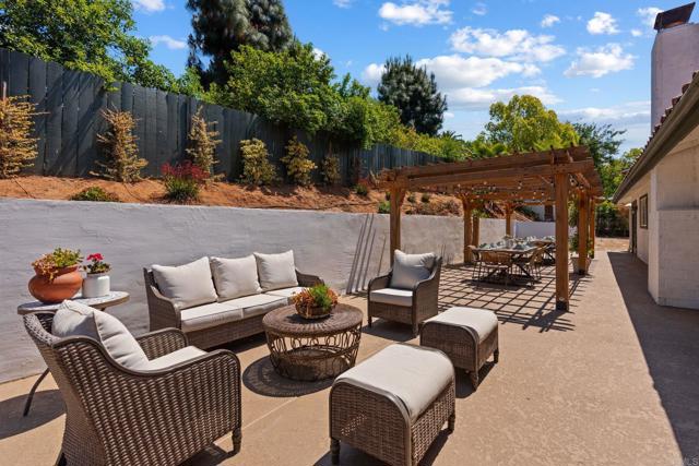 1920 Glennaire Drive, Escondido CA: https://media.crmls.org/mediaz/ee9c275c-dfae-4218-a05d-2785a6a3af4a.jpg