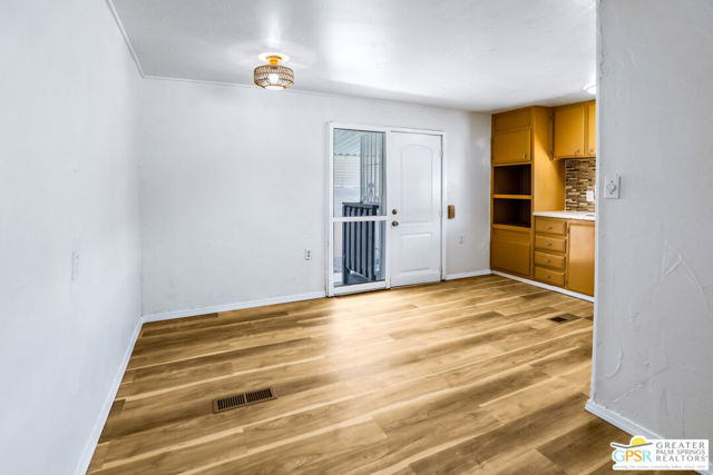 80 Dunes Circle, Cathedral City CA: https://media.crmls.org/mediaz/ee9d107f-c9a0-4b0d-b352-d09a8ee2e2c1.jpg