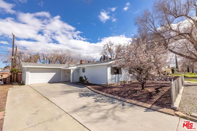 44438 Stanridge Avenue, Lancaster, California 93535, 3 Bedrooms Bedrooms, ,2 BathroomsBathrooms,Single Family Residence,For Sale,Stanridge,24424207