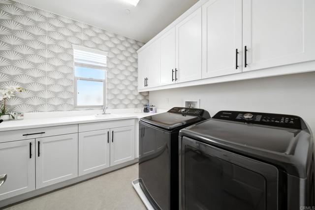 232 Reserve Court, San Marcos CA: https://media.crmls.org/mediaz/ee9dc7f2-90c5-4b84-8969-7a73c7ec7362.jpg
