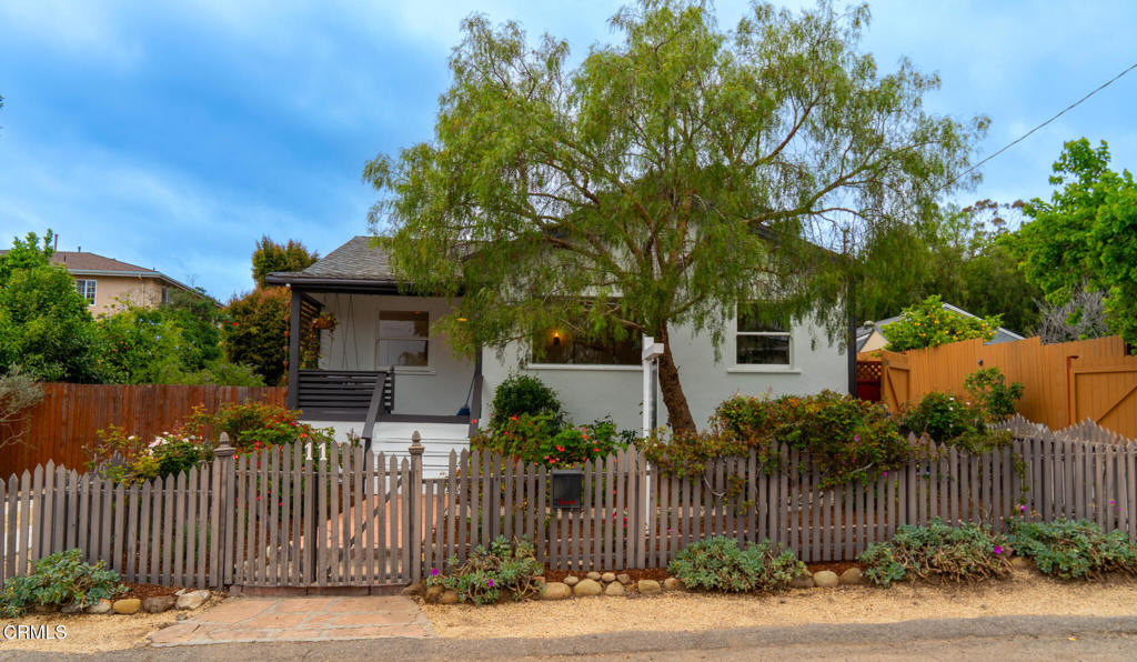 11 Portola Lane