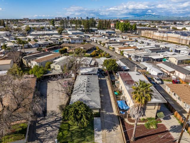 317 Perrymont Avenue, San Jose CA: https://media.crmls.org/mediaz/ee9e3da7-b43f-445e-83bb-46e84dbeb866.jpg