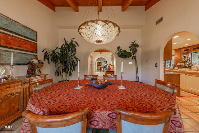 1419 Trusty Lane, Ojai CA: https://media.crmls.org/mediaz/ee9e921c-9a10-4415-9768-fd4abf853d14.jpg