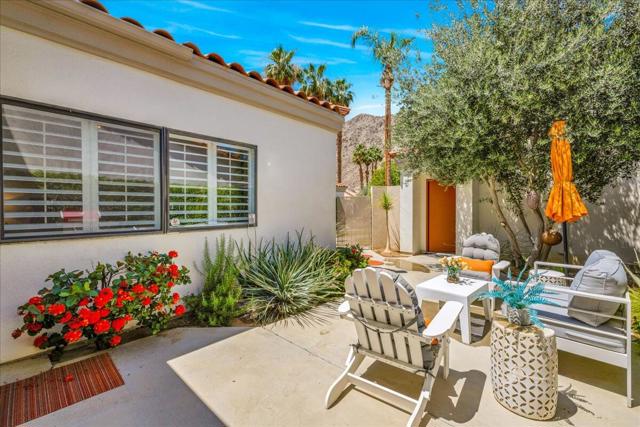 55334 Riviera, La Quinta CA: https://media.crmls.org/mediaz/eea01015-faa8-48bc-b4e1-df88db2b2d33.jpg