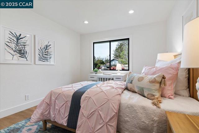 721 Sinnet Ct, Danville CA: https://media.crmls.org/mediaz/eea1b47f-9c72-427b-8c5c-d706e0bd10ed.jpg