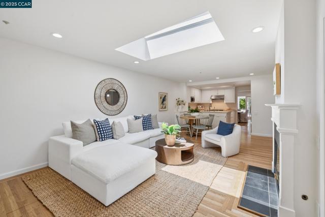 718 AUGUSTA DRIVE, Moraga CA: https://media.crmls.org/mediaz/eea35cee-41d9-47e6-9f8b-129235399c3e.jpg
