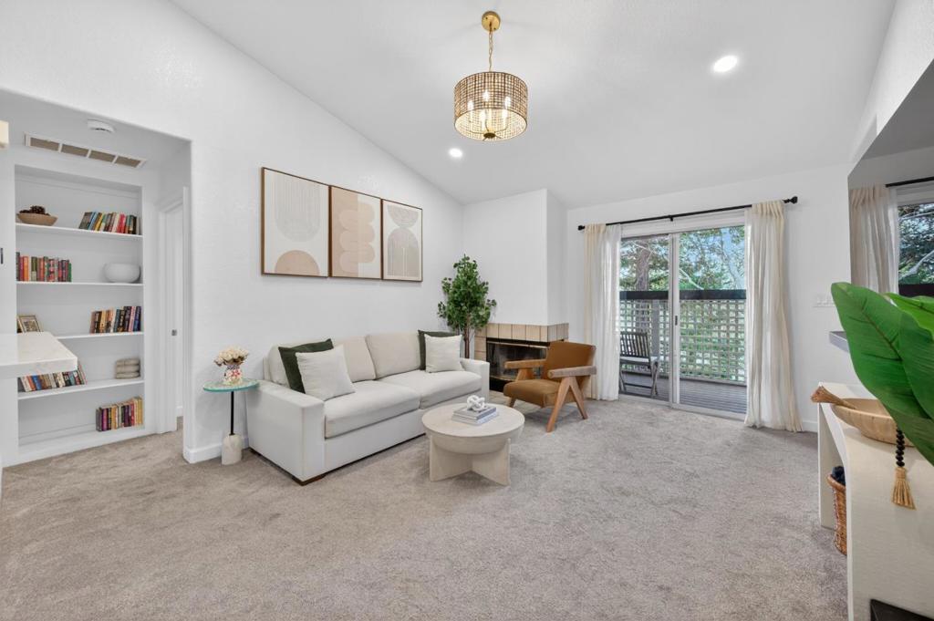 5964 Bridgeport Lake Way