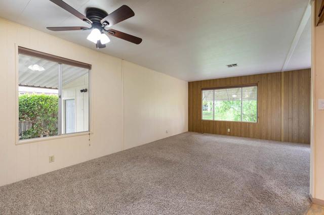 1219 E Barham Dr Spc 106, San Marcos CA: https://media.crmls.org/mediaz/eea3f22c-5de8-48cb-9f6c-a6ae72d1076e.jpg